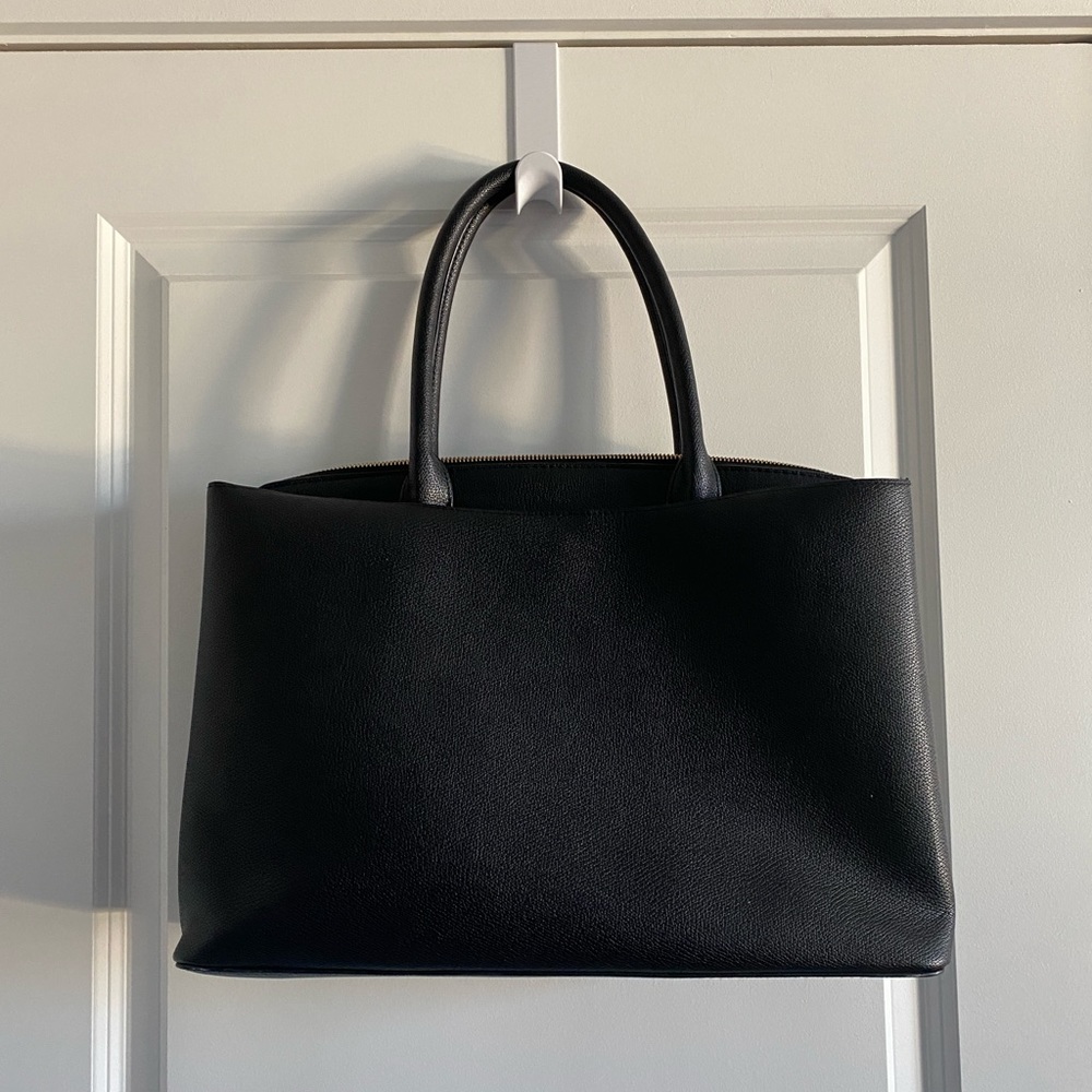 A New Day Womens Black Leather Inner Pockets Zippered Tote Handbag One Size